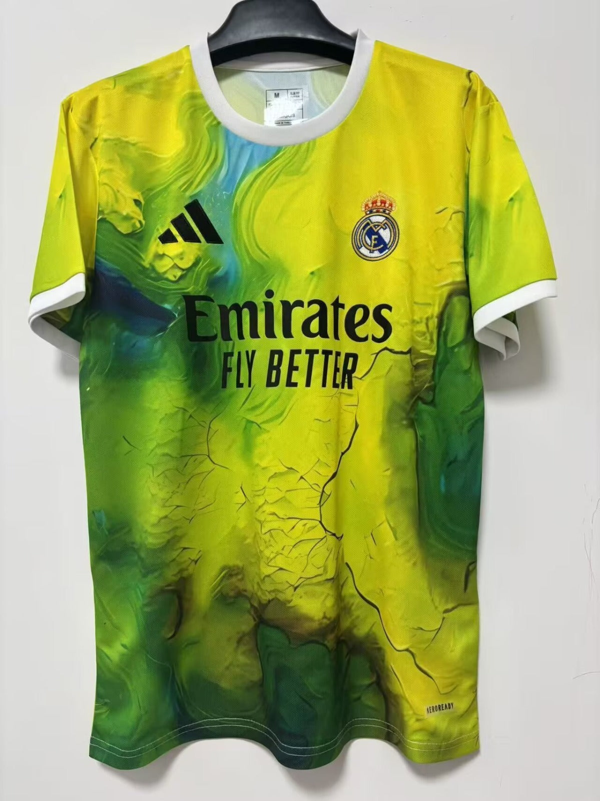 MAILLOT REAL MADRID SPECIAL JAUNE 2025/2026